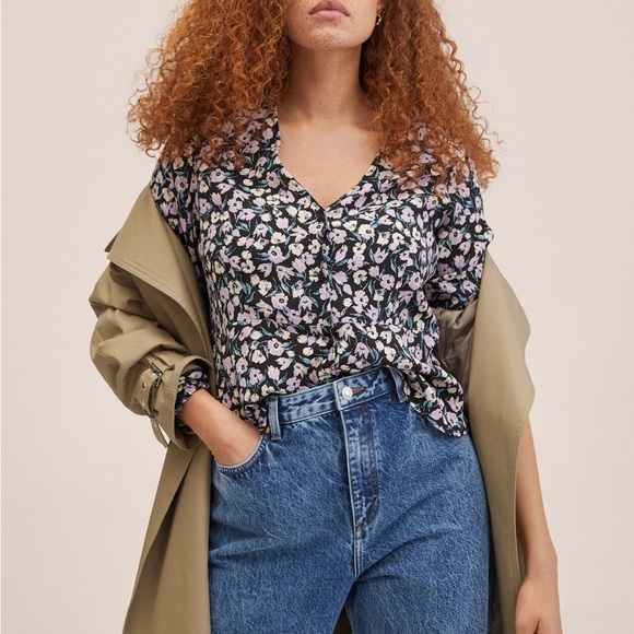 MANGO floral button up v-neck blouse size L - Picture 2 of 15